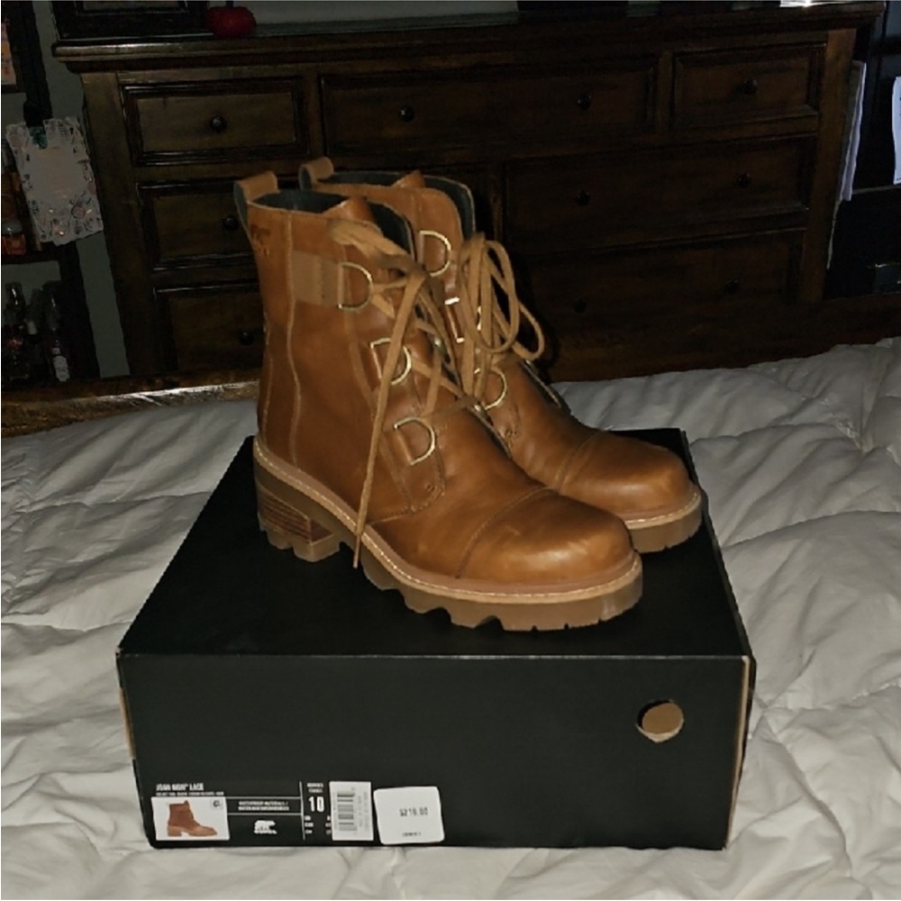 Sorel Women’s Joan Now Lace Sz 10 velvet,tan,black waterproof